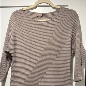 Chico's Taupe Diagonal Ribbed Top